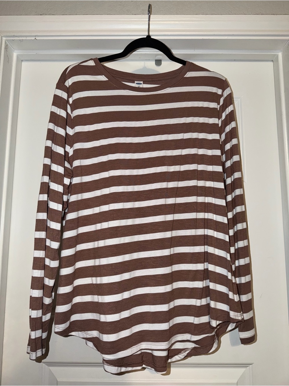 Old Navy Brown and White Striped Long Sleeve Tee Top